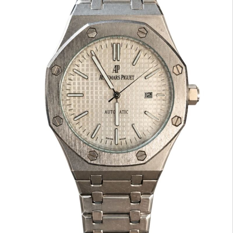 Octagonal Face AP Silver